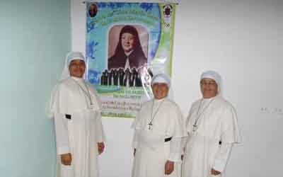 1210 4C HERMANAS DOMINICAS